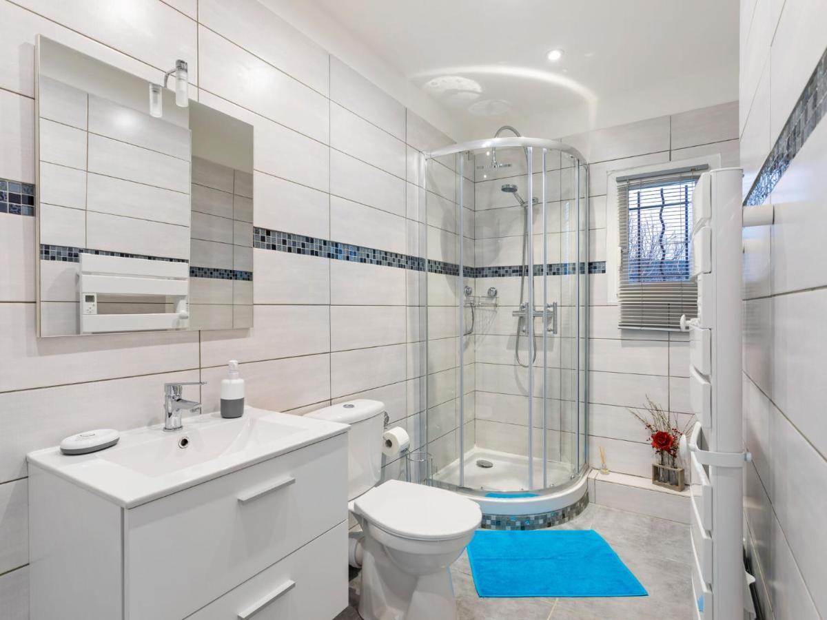 Comfortable Home In Drap With Swimming Pool 15 Km From Nice Exteriör bild